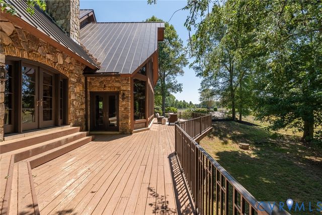 18546 Taylors Creek Rd, Montpelier, VA 23192