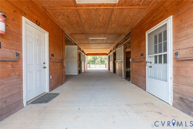 18546 Taylors Creek Rd, Montpelier, VA 23192