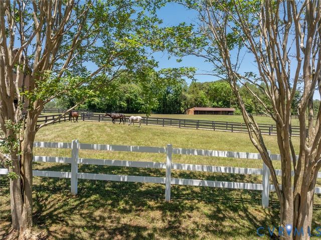 18546 Taylors Creek Rd, Montpelier, VA 23192