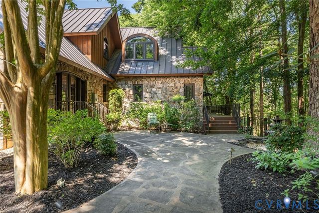 18546 Taylors Creek Rd, Montpelier, VA 23192