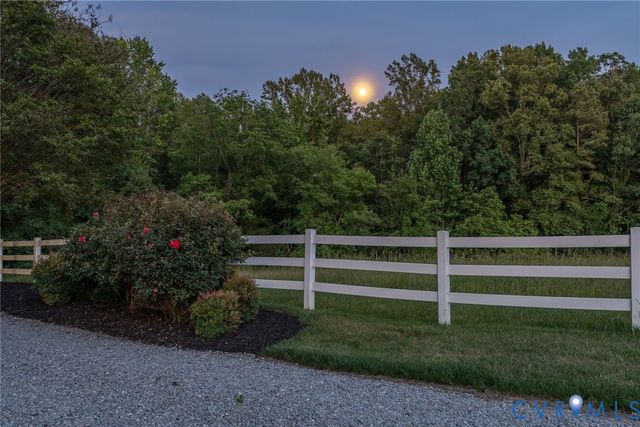 18546 Taylors Creek Rd, Montpelier, VA 23192