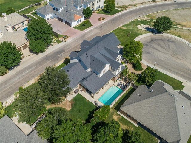 27 CARNOUSTIE Lane, Amarillo, TX 79124
