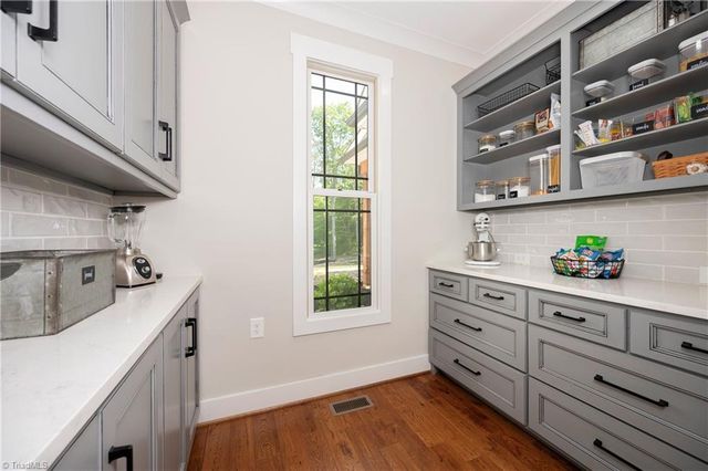 7988 Ridge Road, Tobaccoville, NC 27050