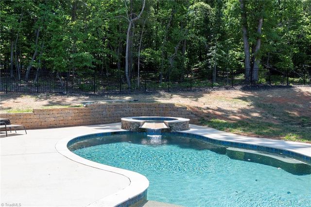 7988 Ridge Road, Tobaccoville, NC 27050