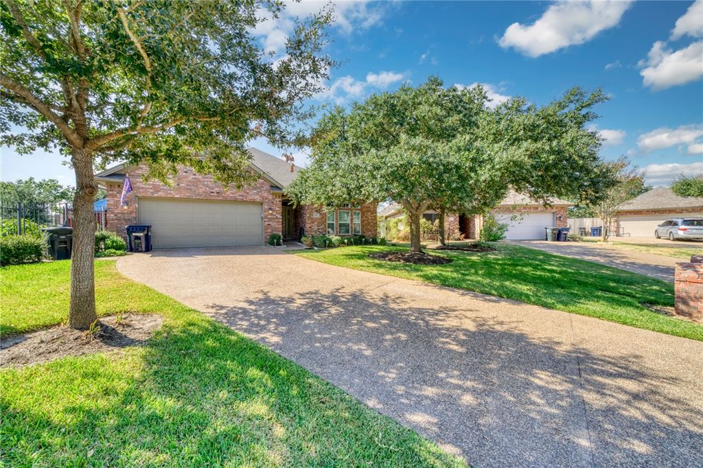 602 Clovis Court, College Station, TX 77845 — photo 2