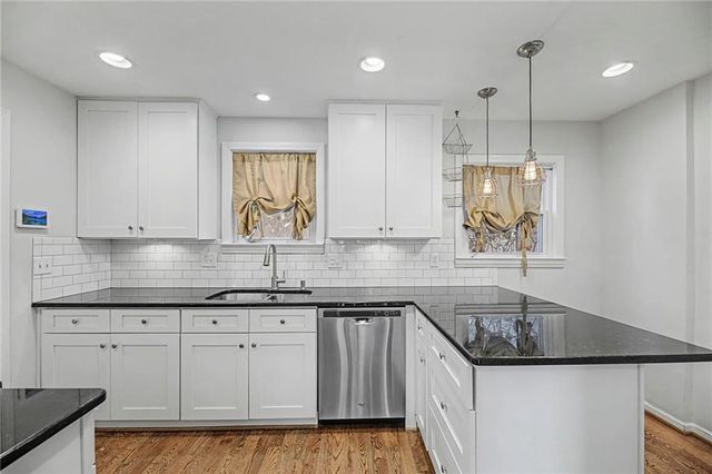 506 E 66th Terrace, Kansas City, MO 64131