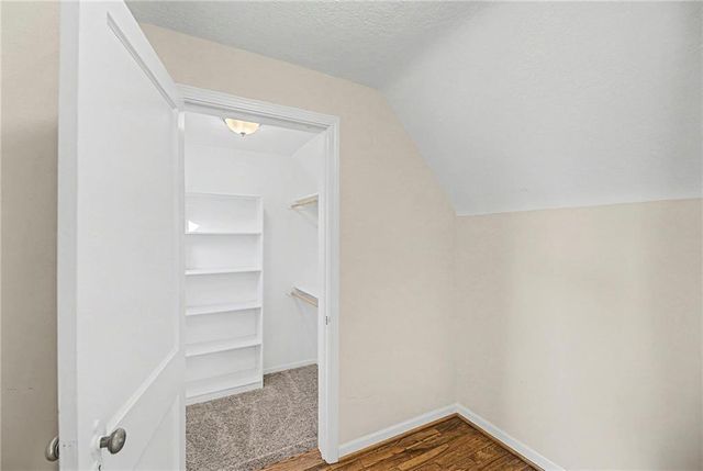 506 E 66th Terrace, Kansas City, MO 64131