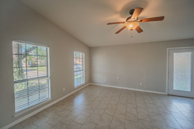 6802 Blackberry Drive, Arlington, TX 76016