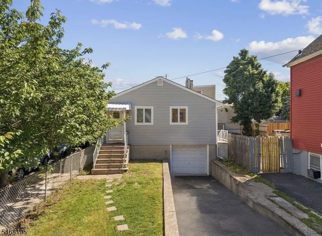 1466 44Th St, North Bergen Twp., NJ 07047