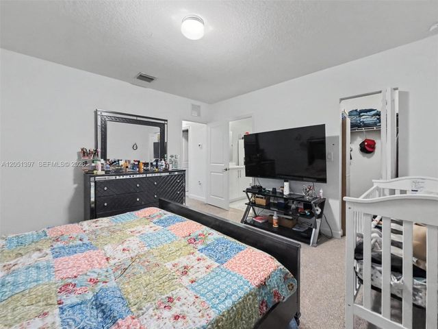 396 NW 12th Pl, Florida City, FL 33034