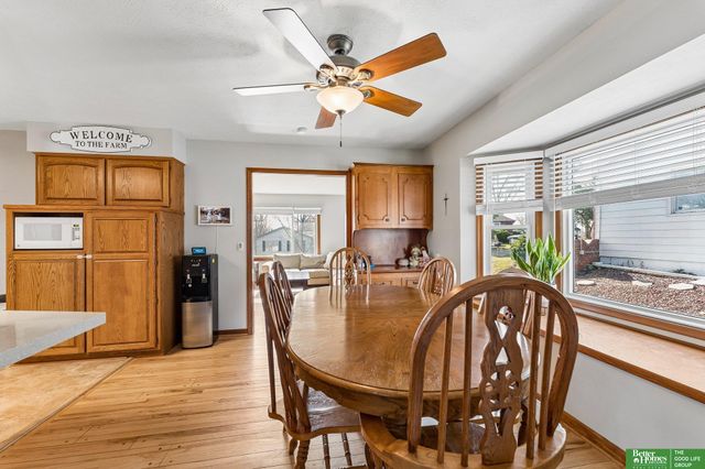 1274 S 165 Avenue, Omaha, NE 68130