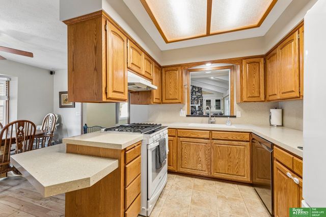 1274 S 165 Avenue, Omaha, NE 68130