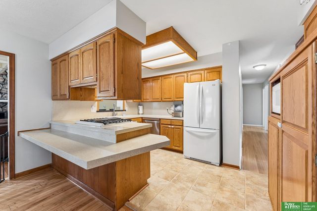 1274 S 165 Avenue, Omaha, NE 68130