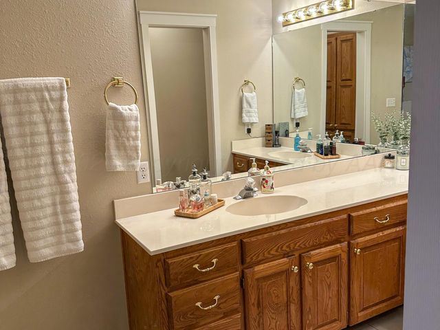 6232 OAKCREST Lane, Amarillo, TX 79109