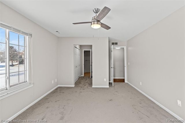 929 Country Club Drive, Saint Clair Shores, MI 48082