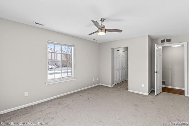 929 Country Club Drive, Saint Clair Shores, MI 48082