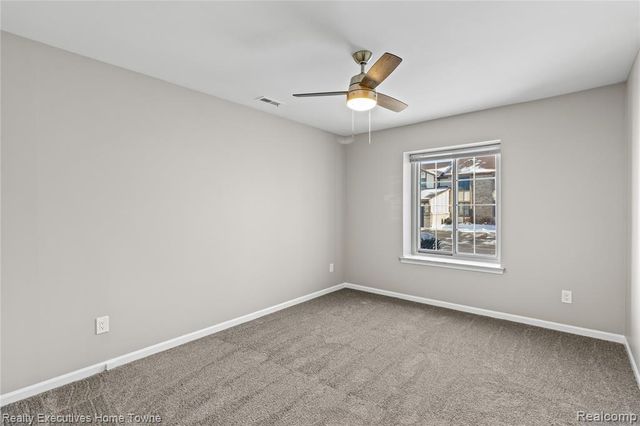 929 Country Club Drive, Saint Clair Shores, MI 48082