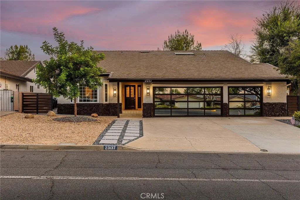 23137 Canyon Lake South, Canyon Lake, CA 92587