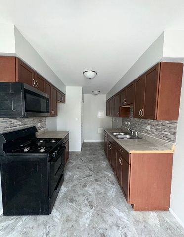 711 Driftwood Court 1, University Park, IL 60484