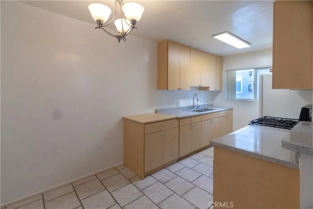 331 Cameron 7, Glendale, CA 91207
