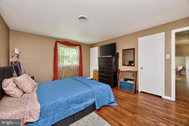 55 CHURCH RD, Malvern, PA 19355