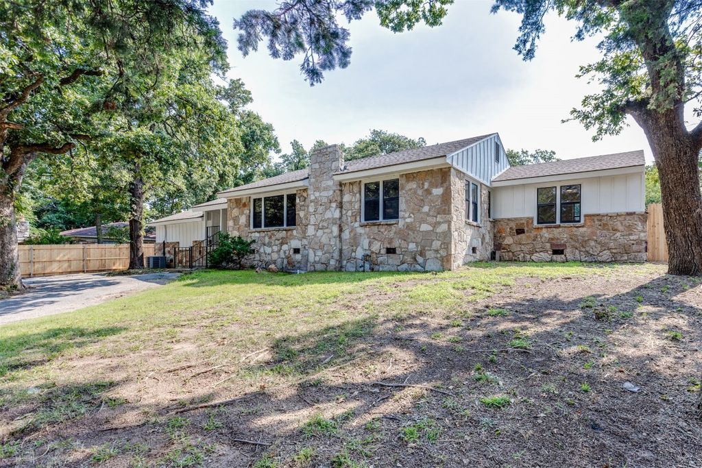 2600 N Council Road, Bethany, OK 73008