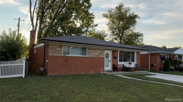 8127 Gary Avenue, Westland, MI 48185