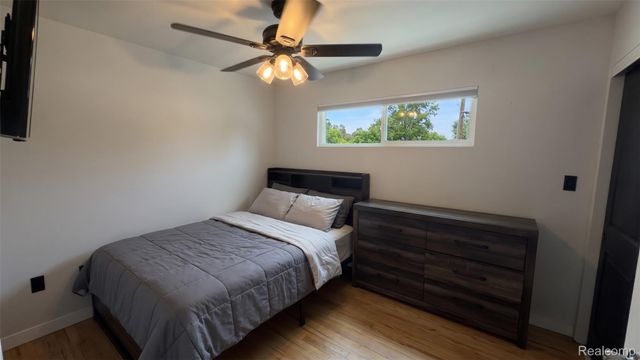 8127 Gary Avenue, Westland, MI 48185