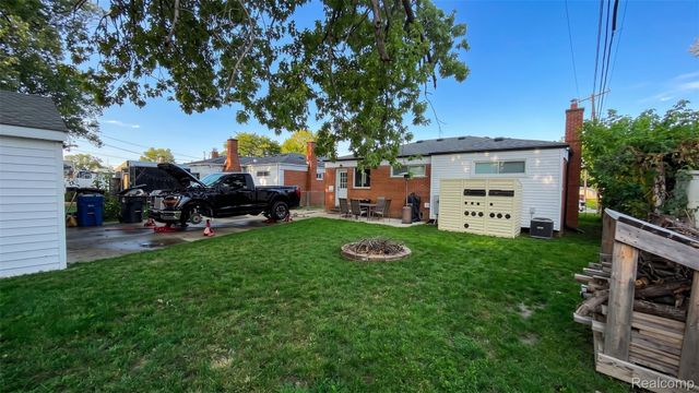 8127 Gary Avenue, Westland, MI 48185