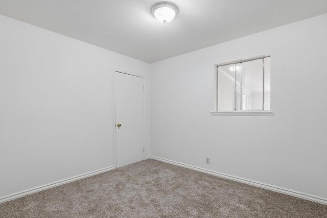199 Dorman Ave, Yuba City, CA 95991