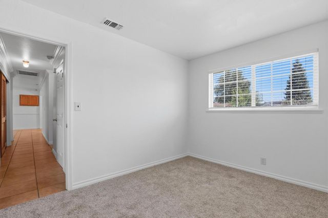 199 Dorman Ave, Yuba City, CA 95991