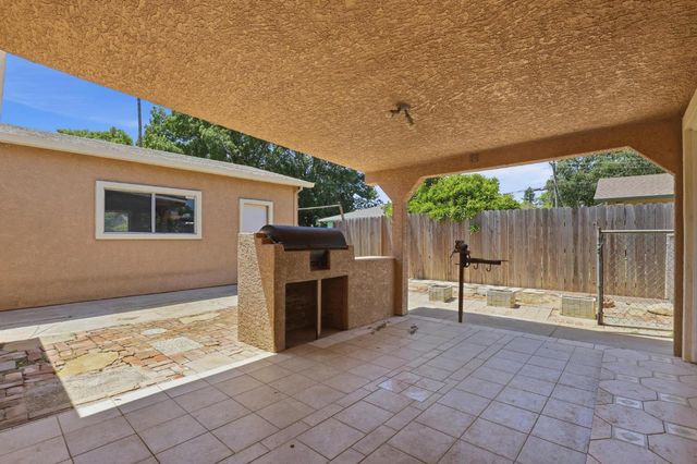 199 Dorman Ave, Yuba City, CA 95991