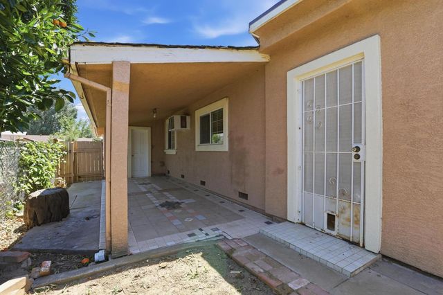199 Dorman Ave, Yuba City, CA 95991