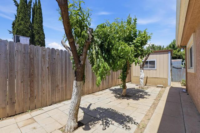 199 Dorman Ave, Yuba City, CA 95991
