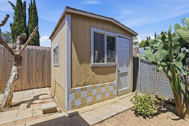 199 Dorman Ave, Yuba City, CA 95991