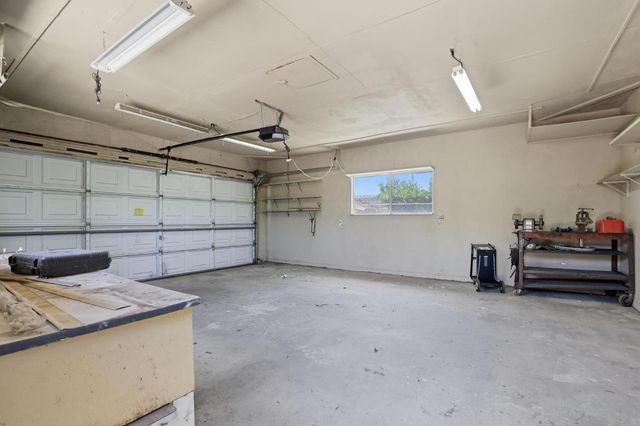 199 Dorman Ave, Yuba City, CA 95991