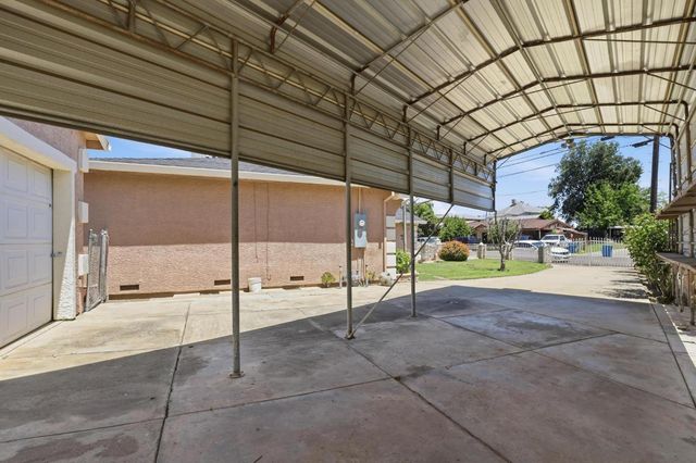 199 Dorman Ave, Yuba City, CA 95991