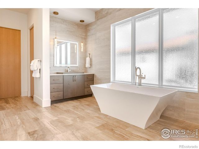 7572 Raphael Lane, Littleton, CO 80125