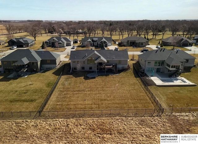 6682 56th Avenue, Columbus, NE 68601