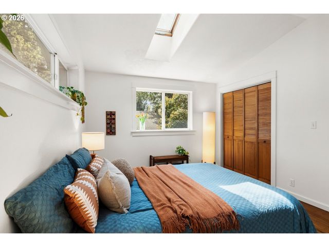 5536 Ne ALBERTA St, Portland, OR 97218