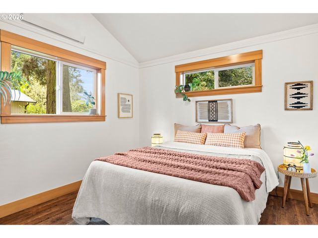 5536 Ne ALBERTA St, Portland, OR 97218