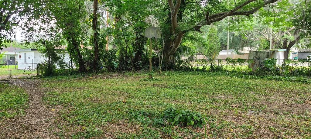 6 TH STREET, Zephyrhills, FL 33542