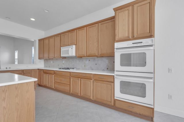 1800 Prairie View Ln, Lincoln, CA 95648