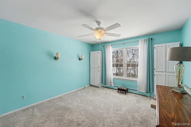 11869 Shenandoah Drive 4, South Lyon, MI 48178