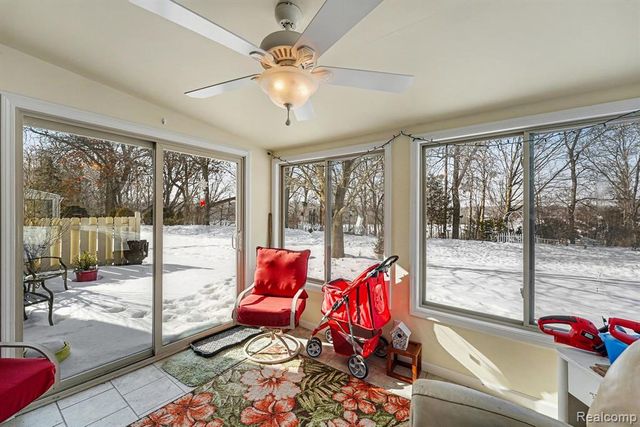 11869 Shenandoah Drive 4, South Lyon, MI 48178