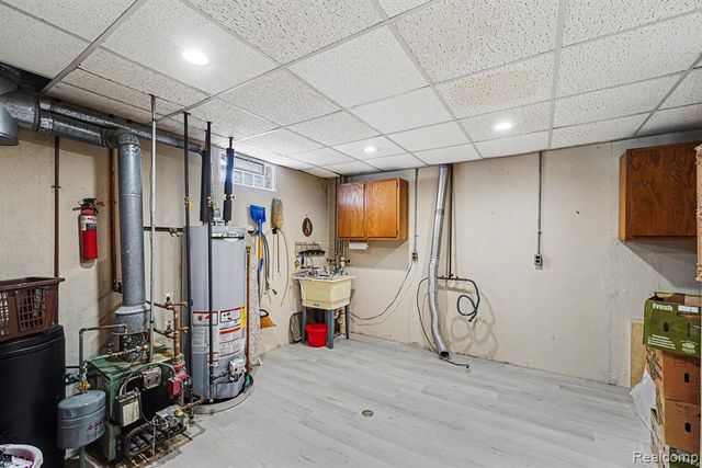 11869 Shenandoah Drive 4, South Lyon, MI 48178