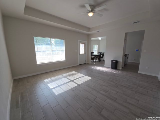 752 S S San Manuel, San Antonio, TX 78237