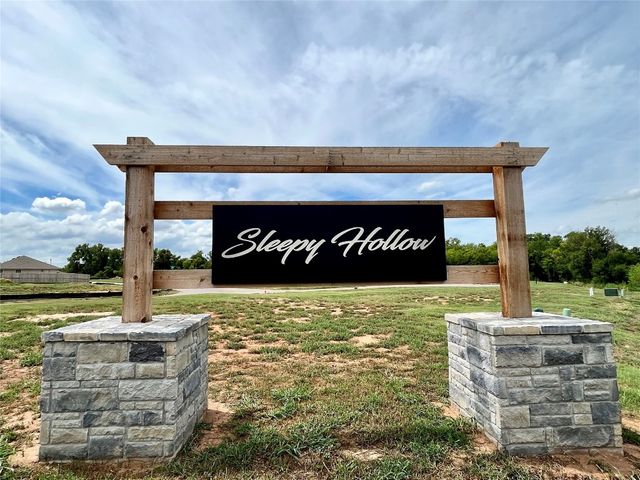 913 Hazy Brook Circle, Chickasha, OK 73018