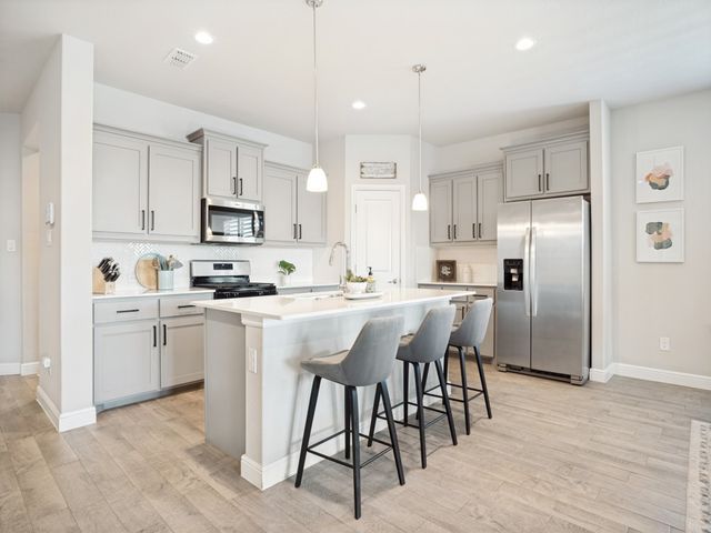 1612 Reed Drive, Krum, TX 76249