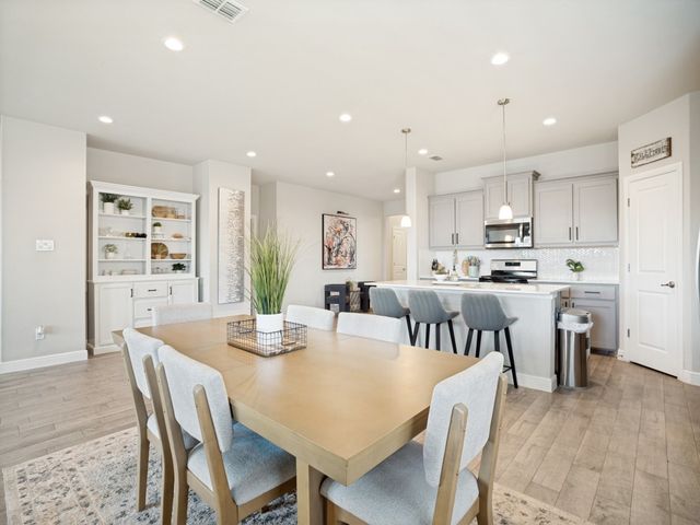 1612 Reed Drive, Krum, TX 76249